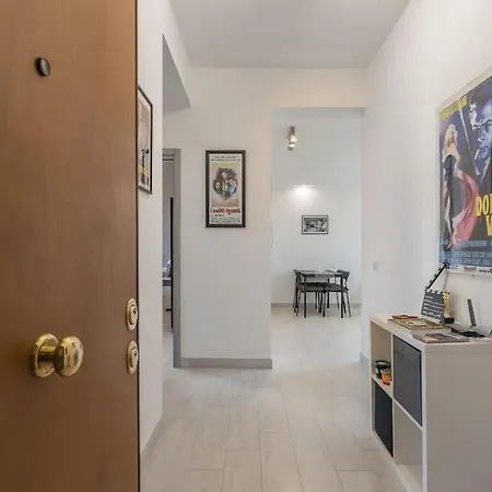 Appartement Cinema House In Cinecitta Rome